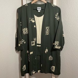 R & M Richards One Piece Blouse/Kimono ✨